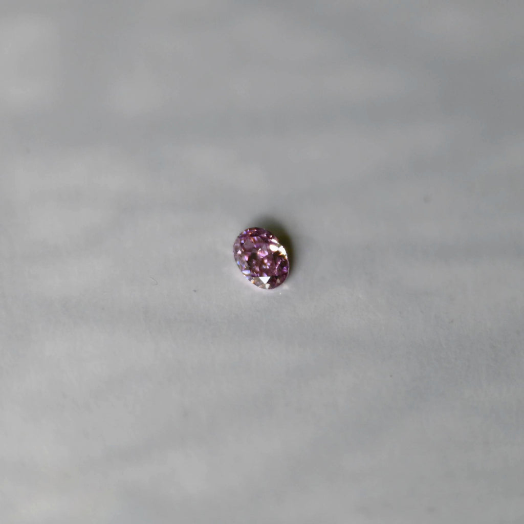 ダイヤモンド 0.065ct /Fancy Vivid Purple Pink