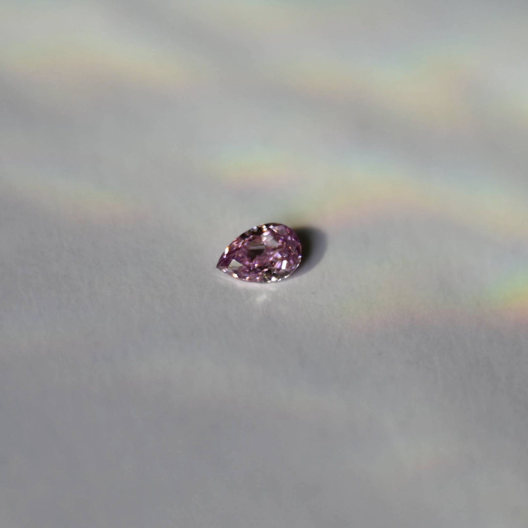 ダイヤモンド 0.067ct /Fancy Vivid Purplish Pink