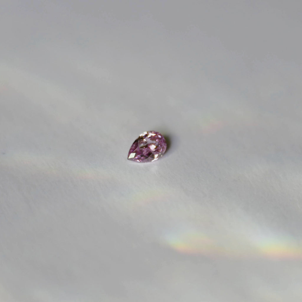 ダイヤモンド 0.067ct /Fancy Vivid Purplish Pink