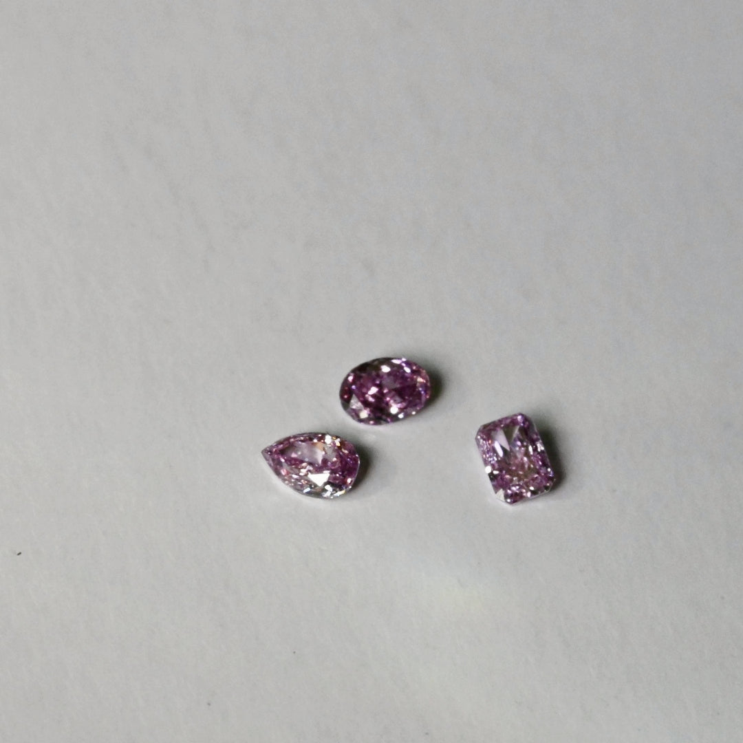 ダイヤモンド 0.067ct /Fancy Vivid Purplish Pink