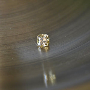 ダイヤモンド 0.507ct /Fancy Deep Brownish Greenish Yellow