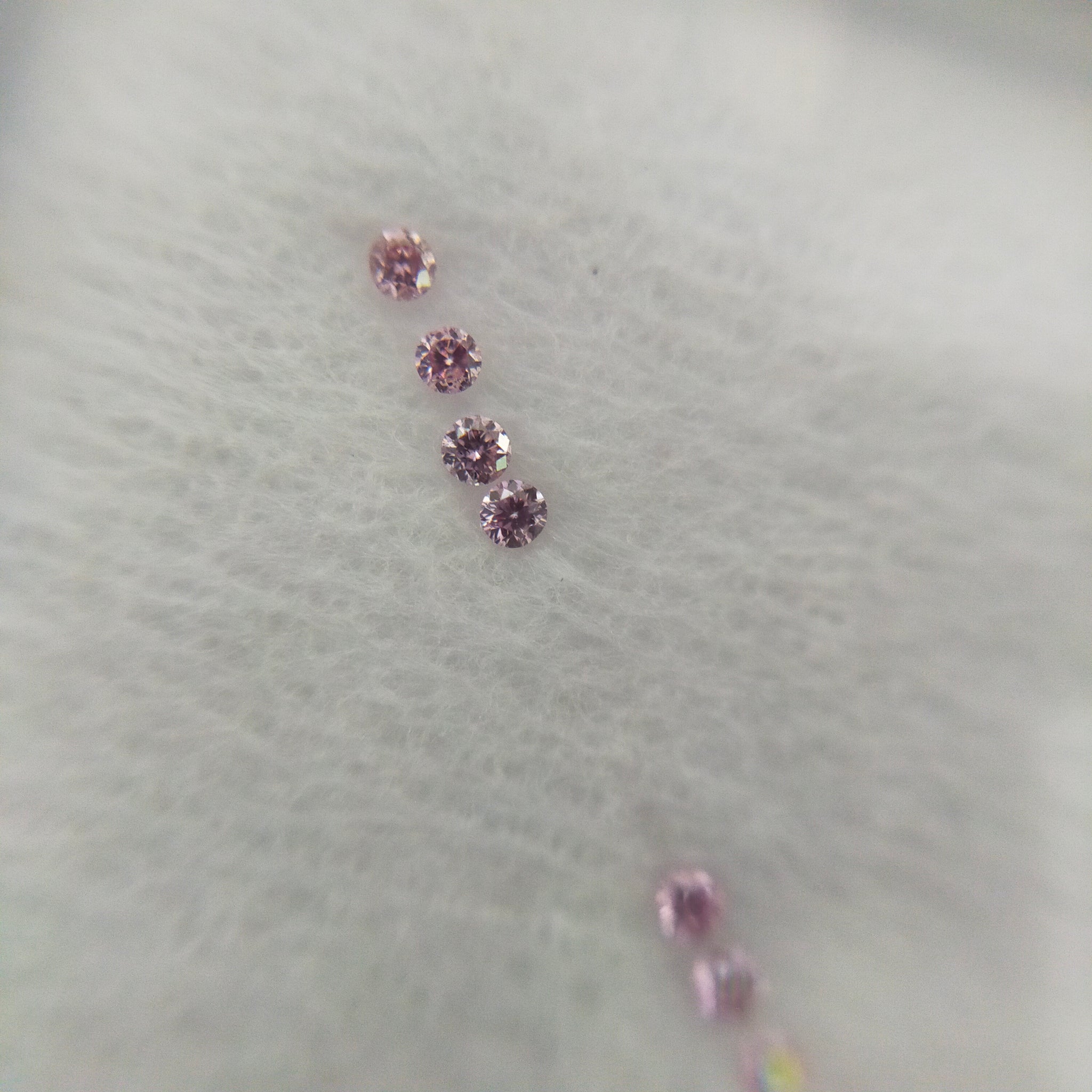 Pink Diamond Melee 1.0mm