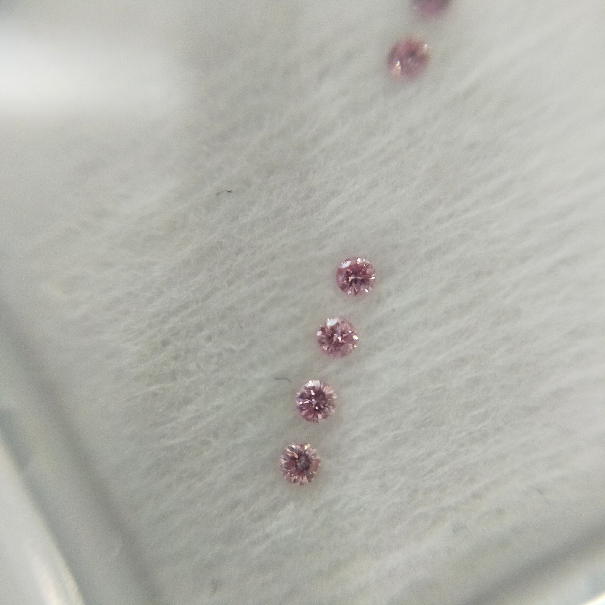 Pink Diamond Melee 1.2mm