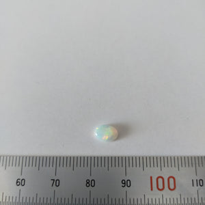 遊色の美しいオパール 0.54ct