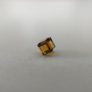 ダイヤモンド 0.270ct /Fancy Deep Orange Yellow