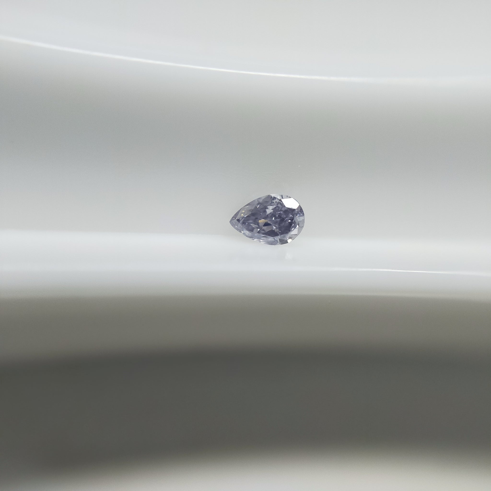 ダイヤモンド 0.074ct /Fancy Grayish Violet