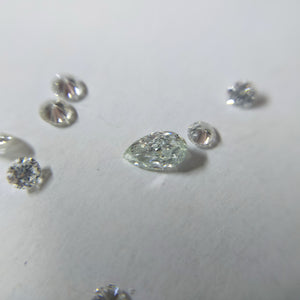 ダイヤモンド 0.121ct /Fancy Light Green