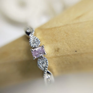 【One-off】 Pt900  Diamond Ring "Embroidery" Fancy Pink Purple 0.081ct