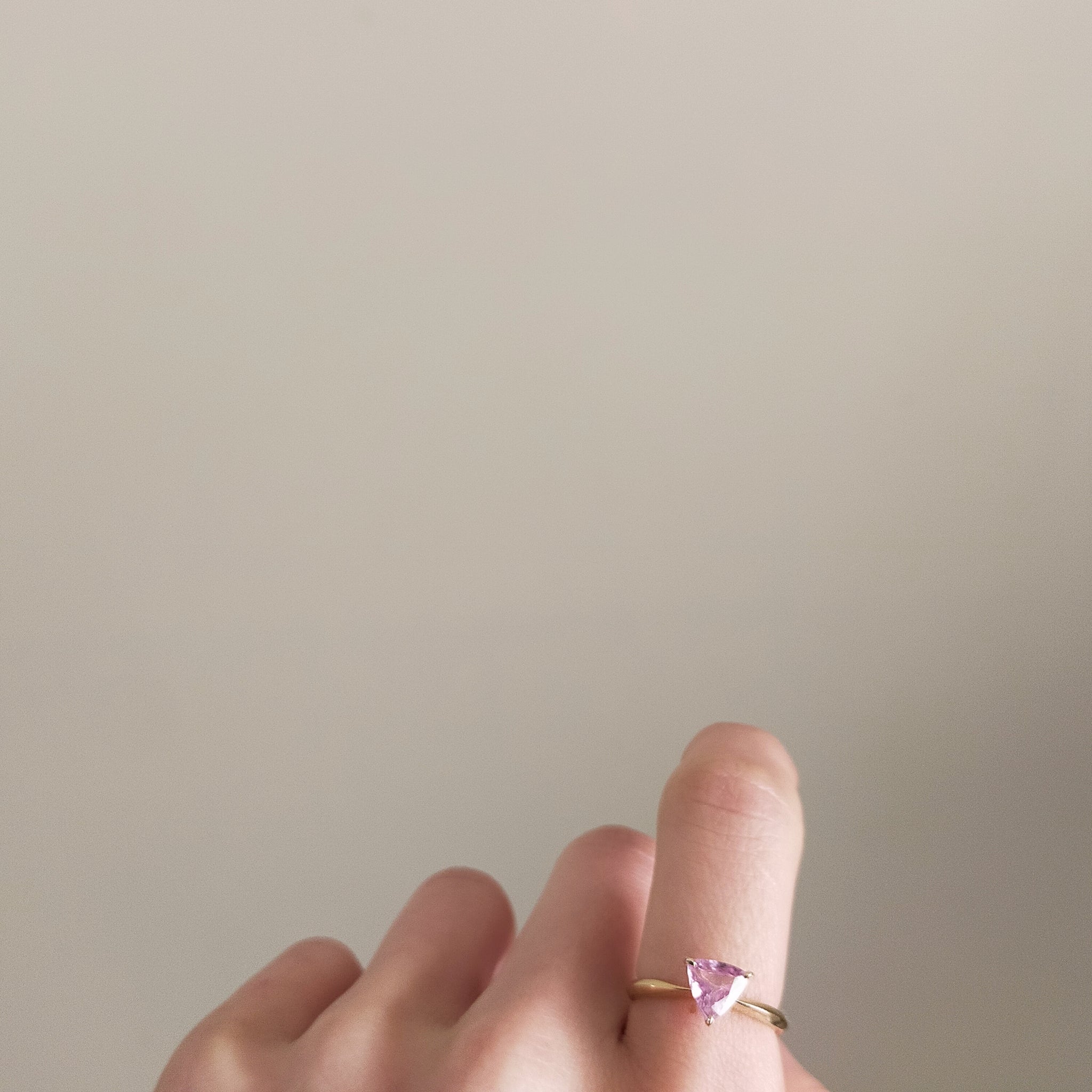 K18YG Pink Sapphire Trilliant Ring