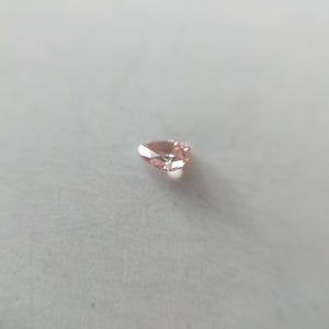 ダイヤモンド 0.062ct /Fancy Intense Pink