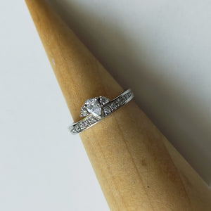 Pt900  Diamond Ring "Miniature"