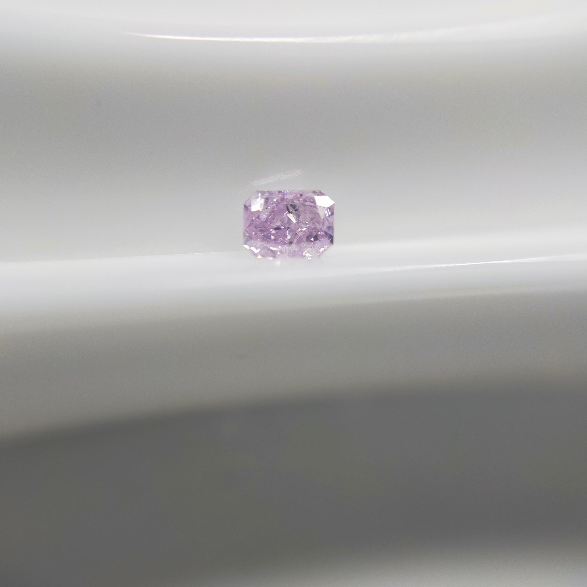 ダイヤモンド 0.143ct /Fancy Pink Purple